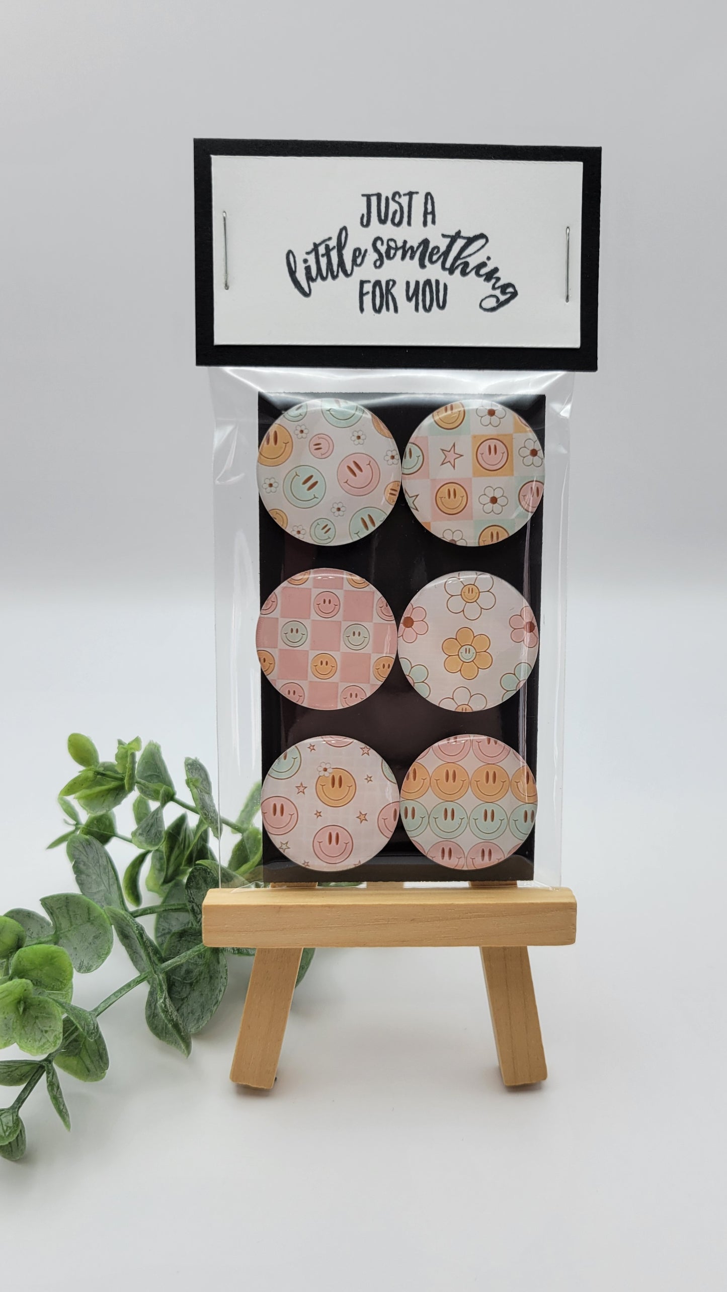 Retro Smiley Face Magnets