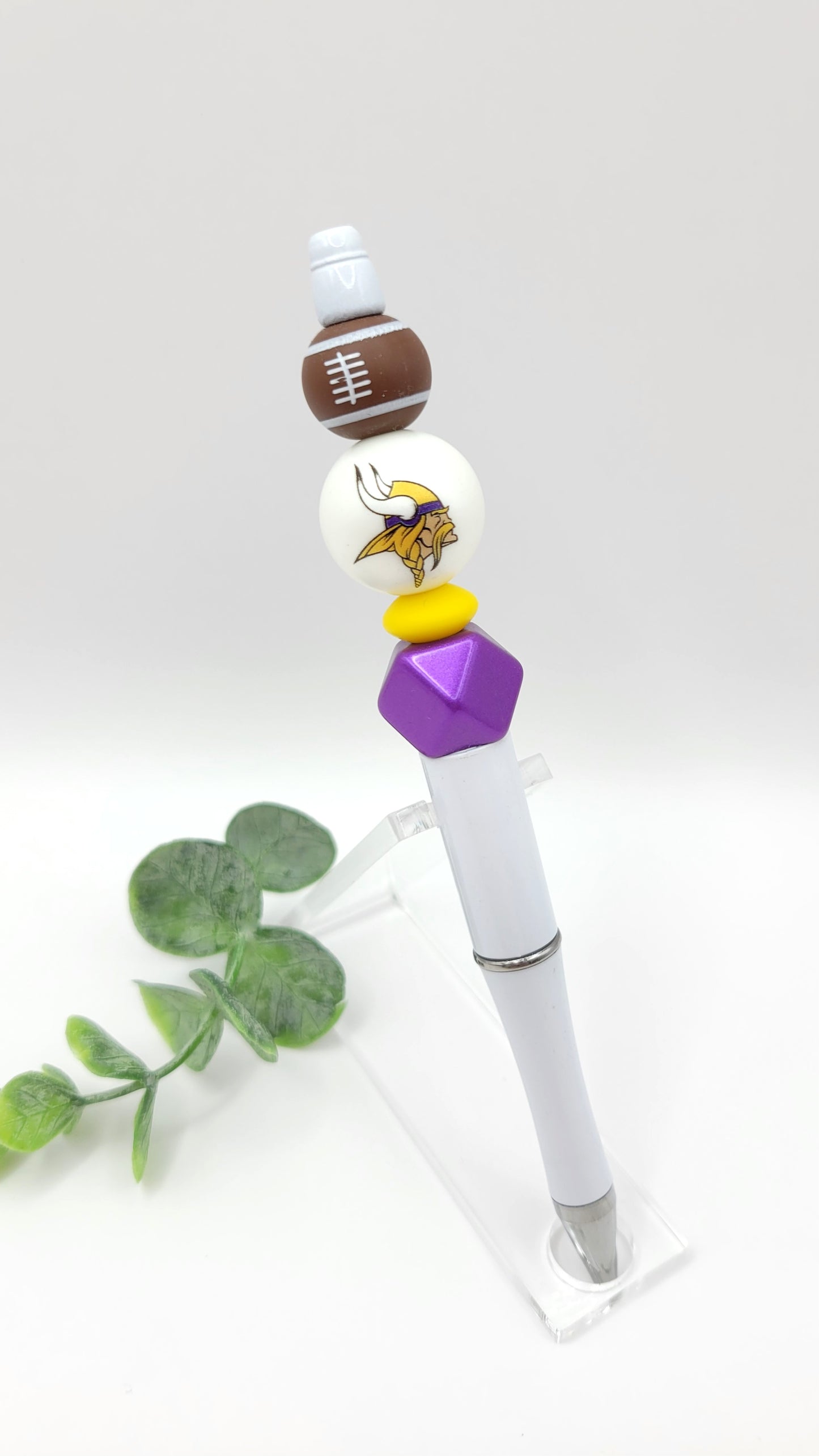 MN Football Pen