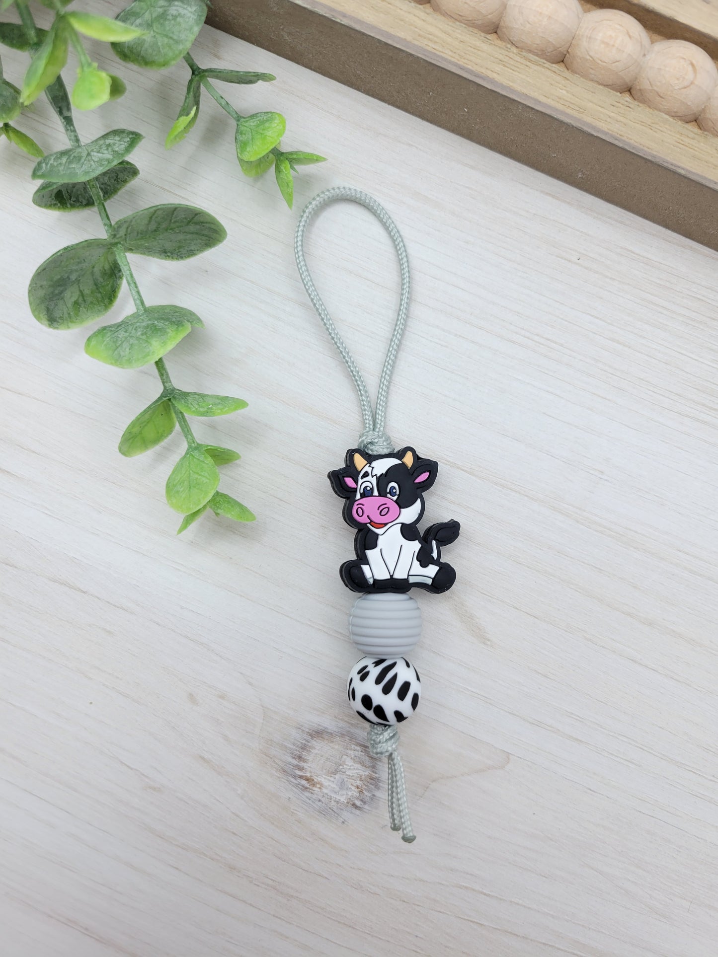 Cow Zipper Pull