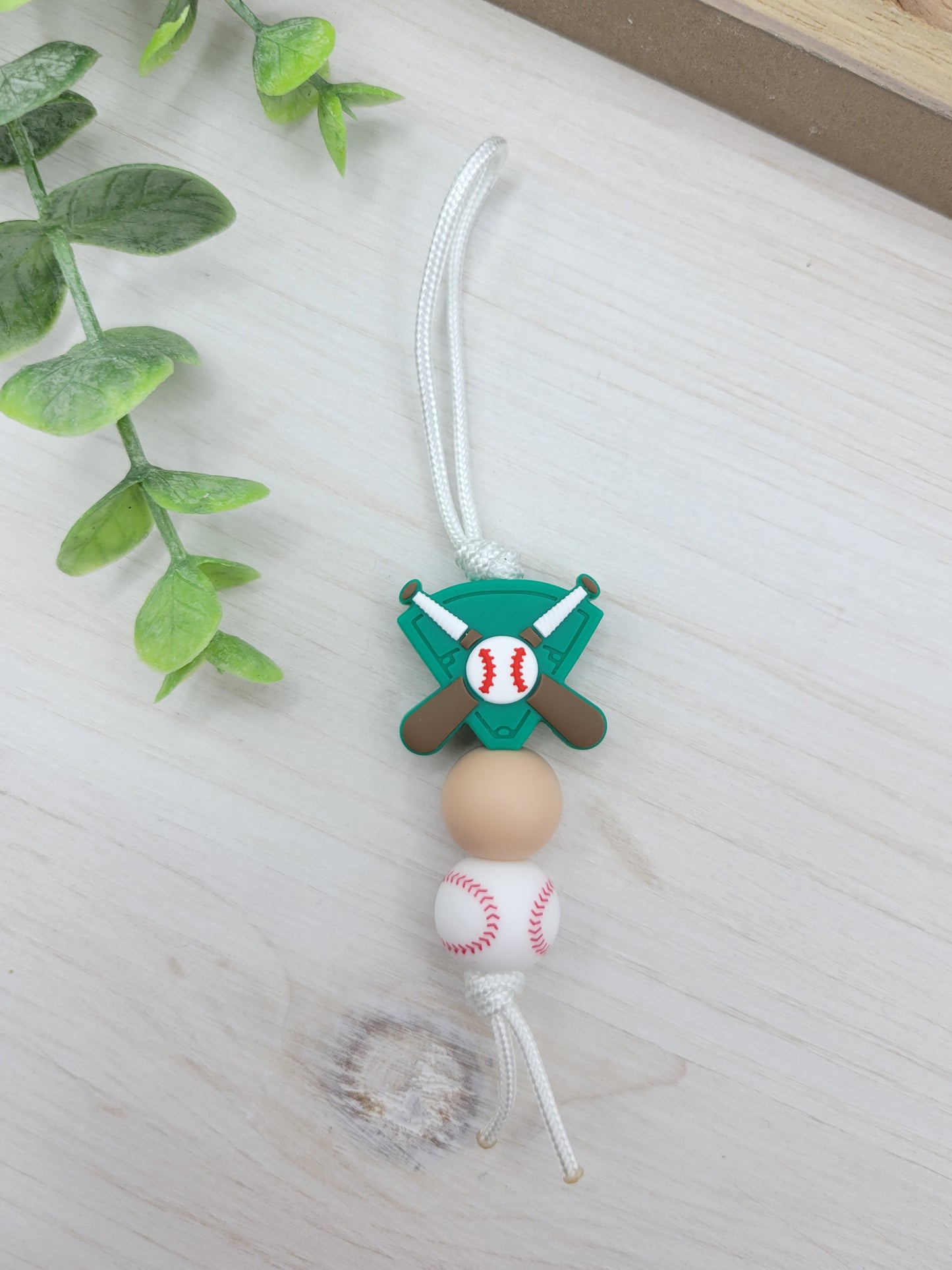 Baseball Zipper Pull