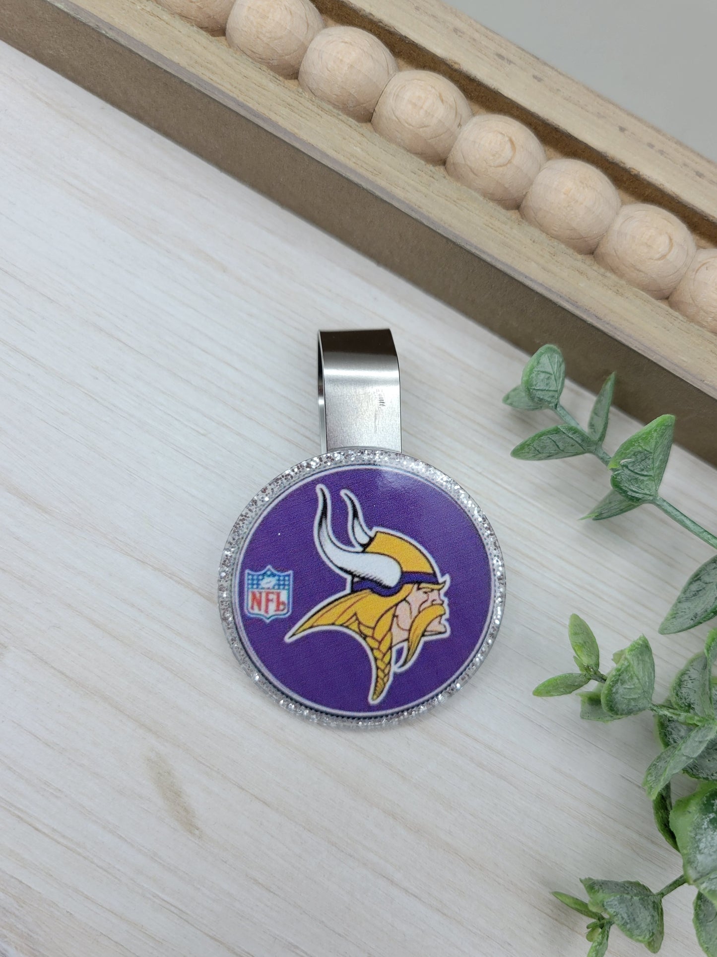 Round MN Football Car Sun Visor Clip