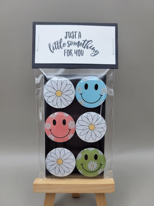 Smiley Daisy Magnets