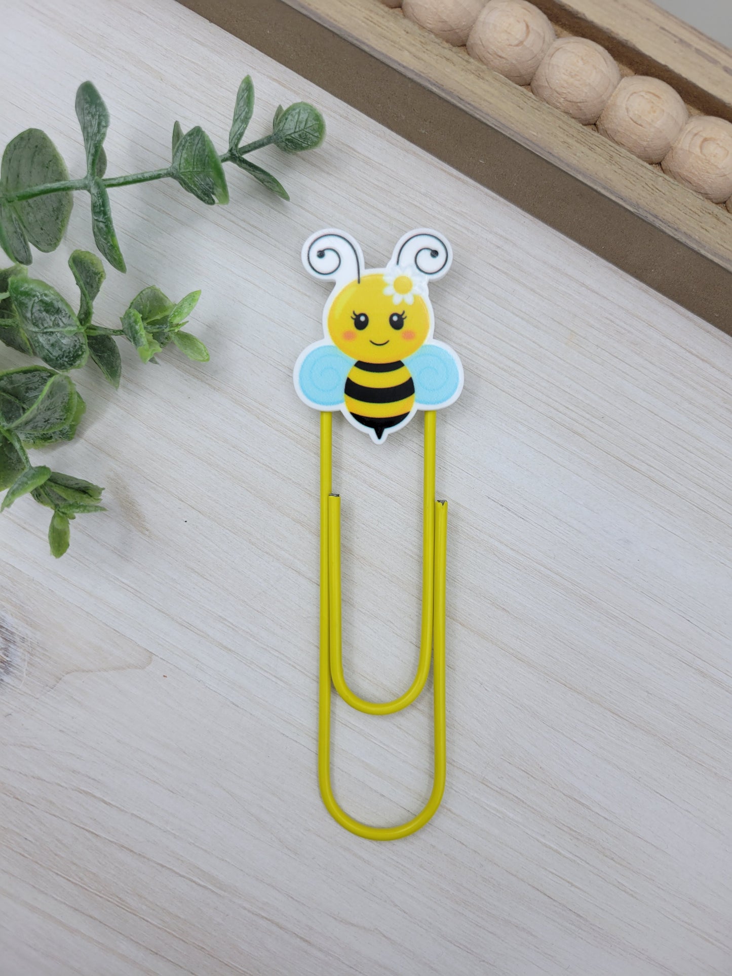 Cute Bee Jumbo Paperclip