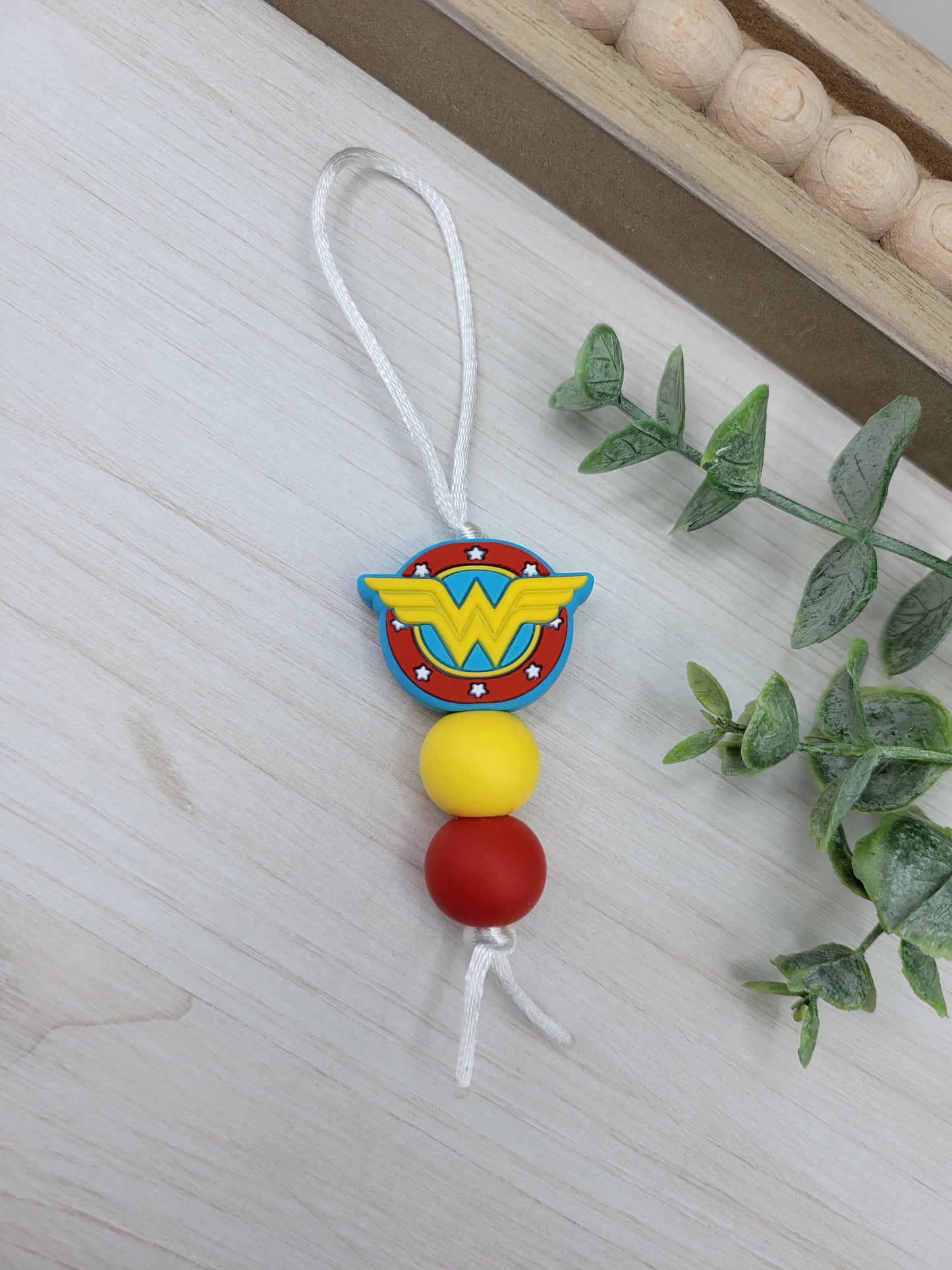 Wonder Woman Zipper Pull