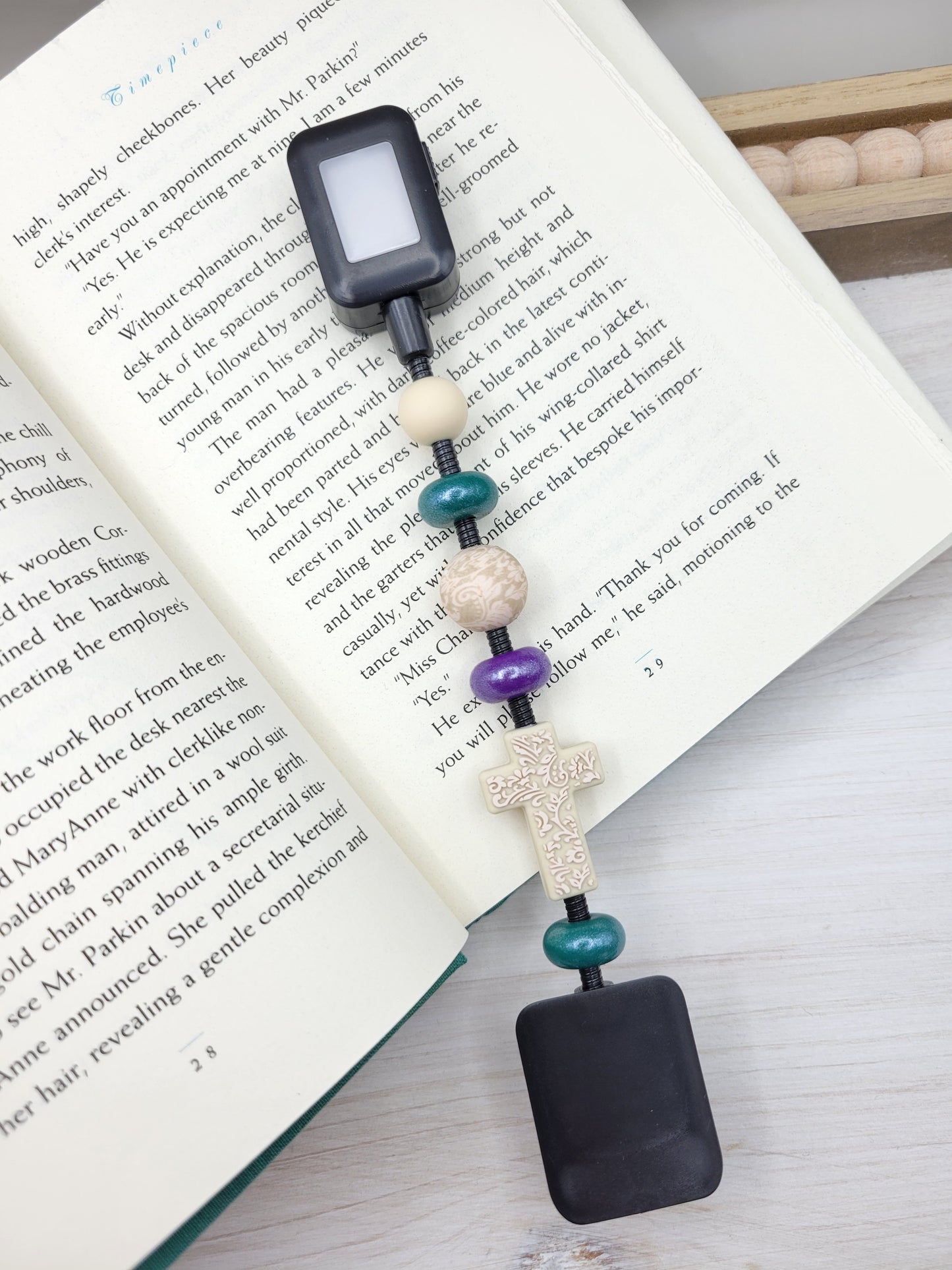 Cream Design Reading Light